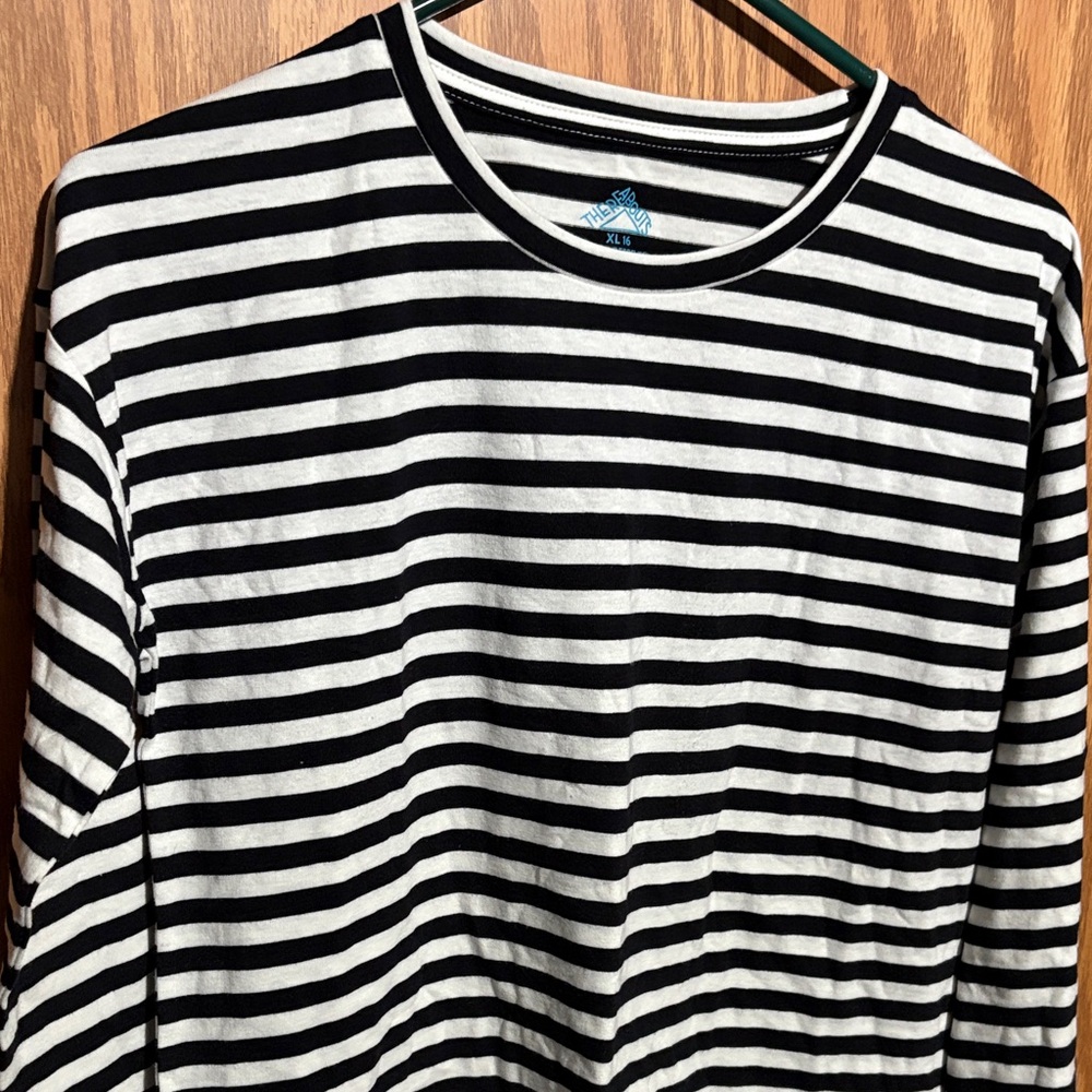 Black and White Striped Long Sleeve Tee